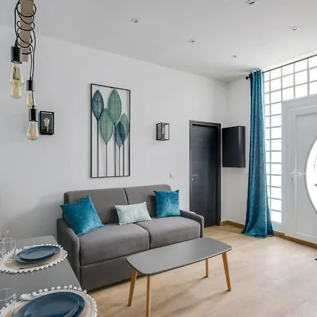 Apartment Bluestay 8 - A 12