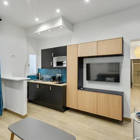 Bluestay 8 - A 12 Apartment Paris